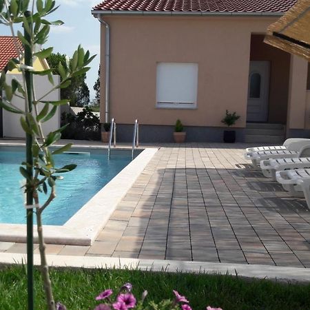 Holiday Home Luka Zadar Eksteriør billede