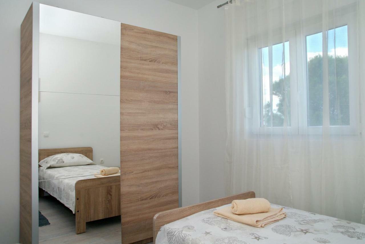 Holiday Home Luka Zadar Eksteriør billede