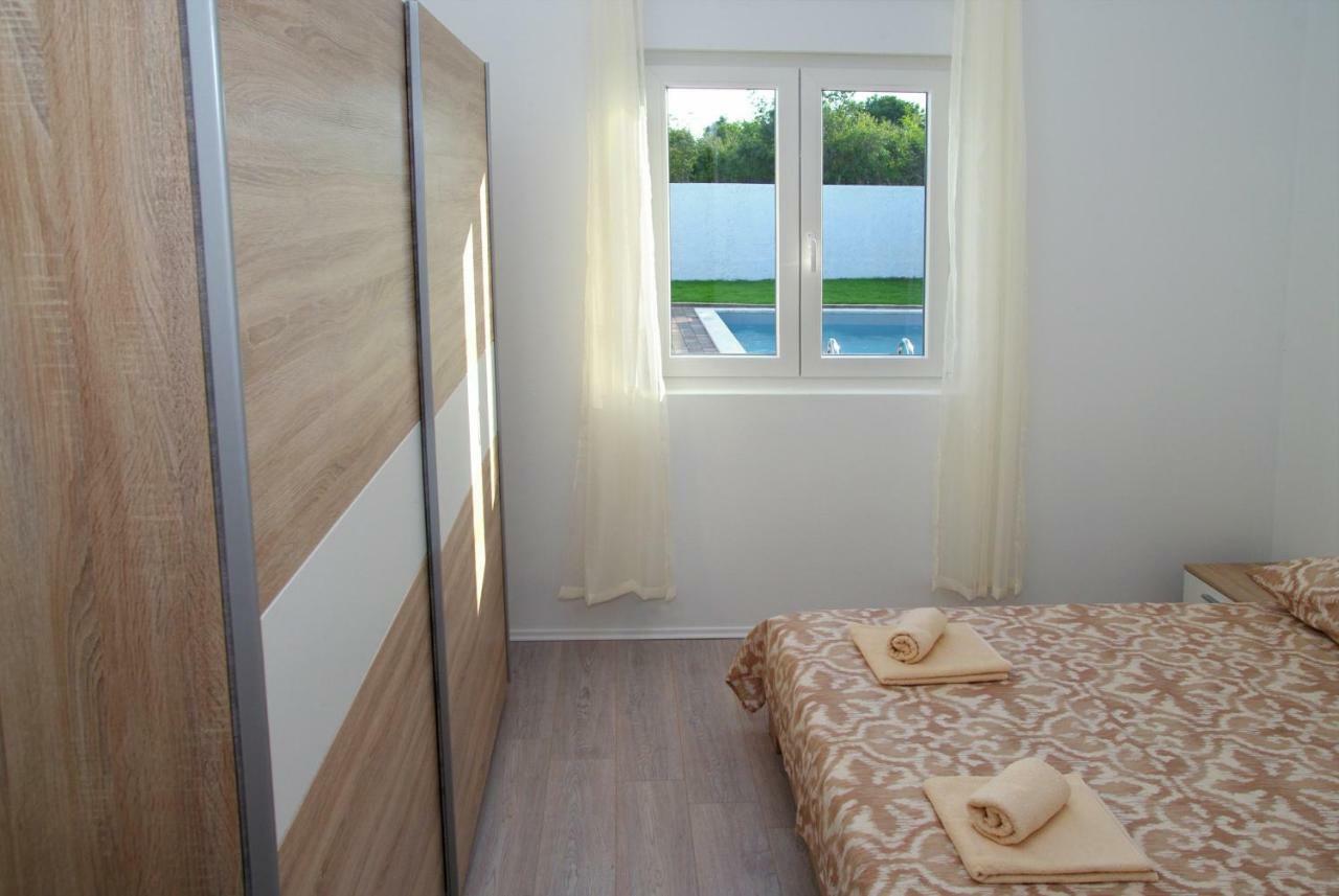 Holiday Home Luka Zadar Eksteriør billede