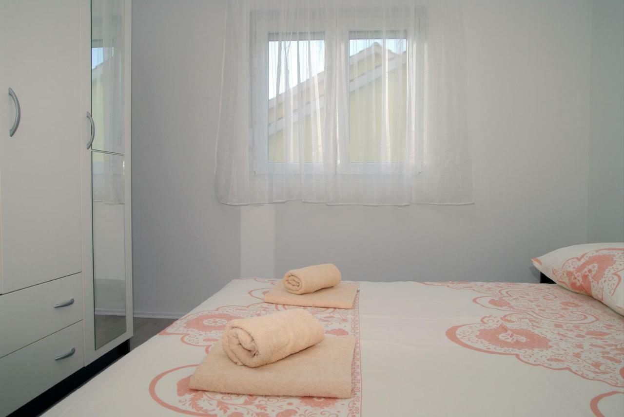 Holiday Home Luka Zadar Eksteriør billede