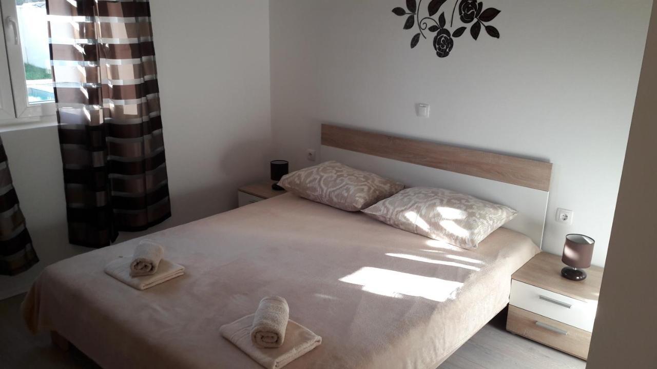 Holiday Home Luka Zadar Eksteriør billede