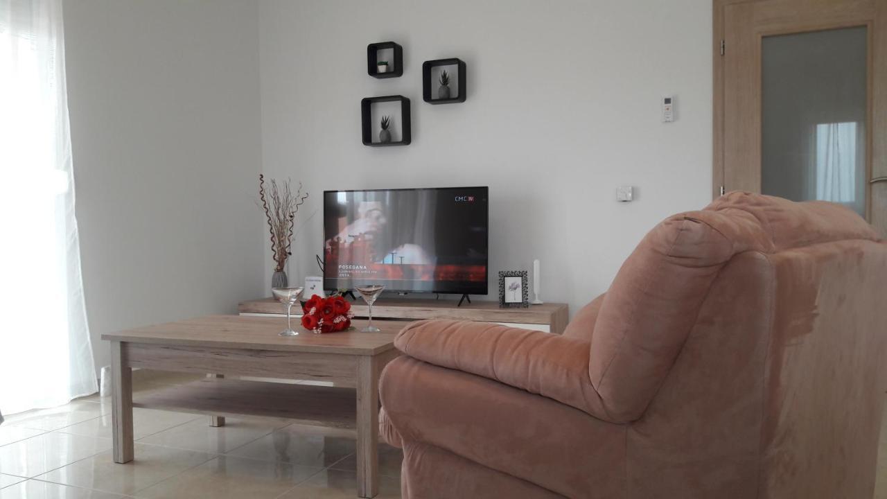 Holiday Home Luka Zadar Eksteriør billede